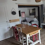 Chez Les Martin Nyaraló